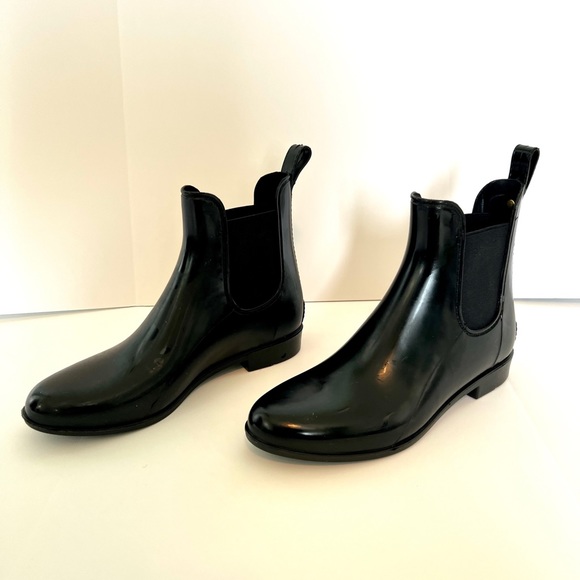 Sam Edelman Tinsley rain Chelsea boot - Picture 3 of 12